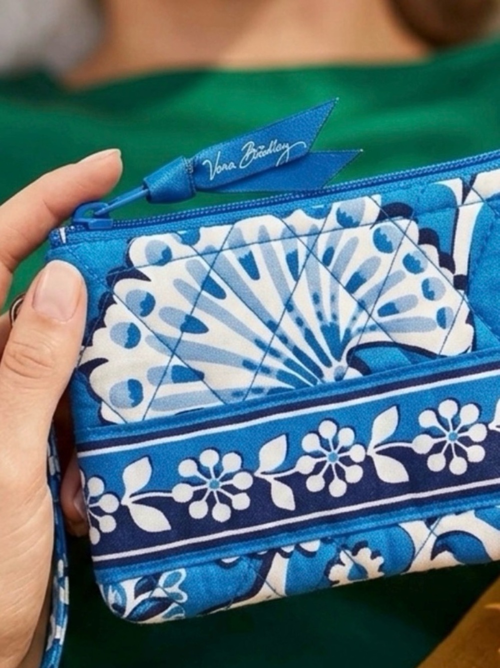 🆕 Vera Bradley Quilted Wristlet Long Strap